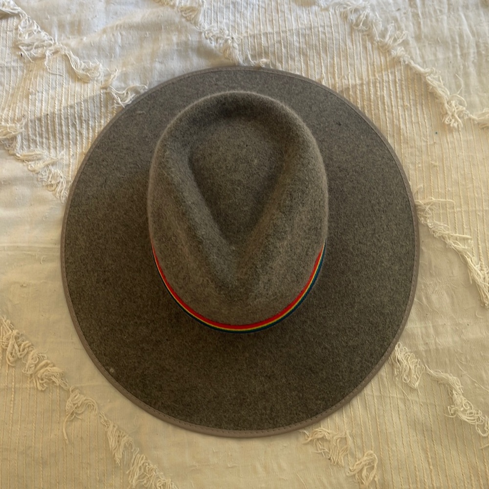 Stiff wide, brimmed hat